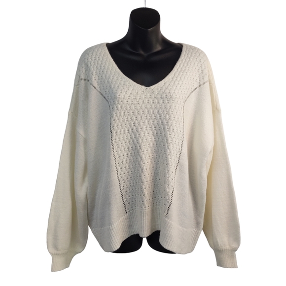 Maurices Sweaters - Maurices Women's Cream White V-Neck Wide Sleeve Sweater Sz XXL NWT